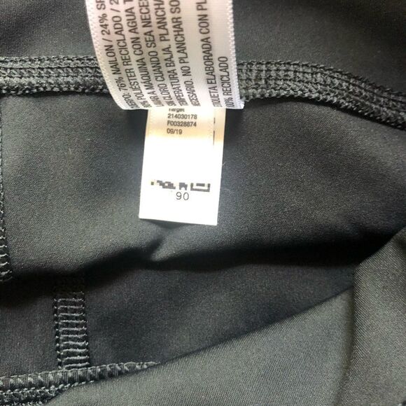 ALL IN MOTION LEGGINGS, Cropped, Black NWT Size S - Picture 7 of 10